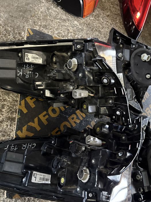 Toyota chr 2018 Стопове