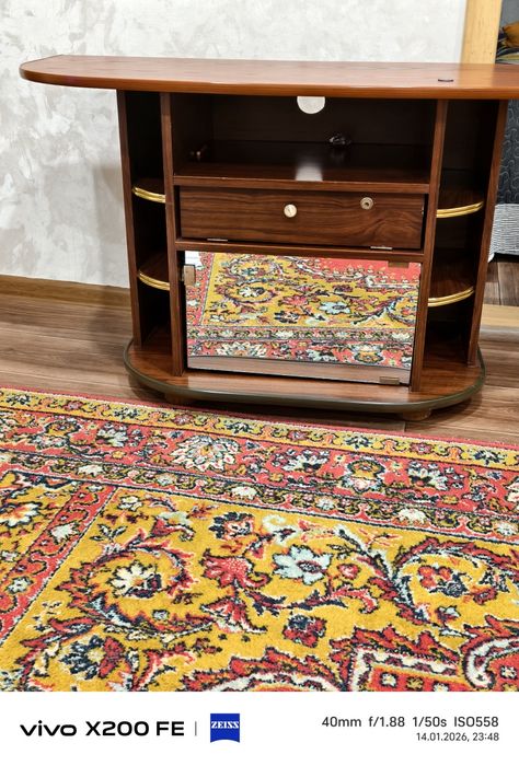 Тв тумба б у.толпо