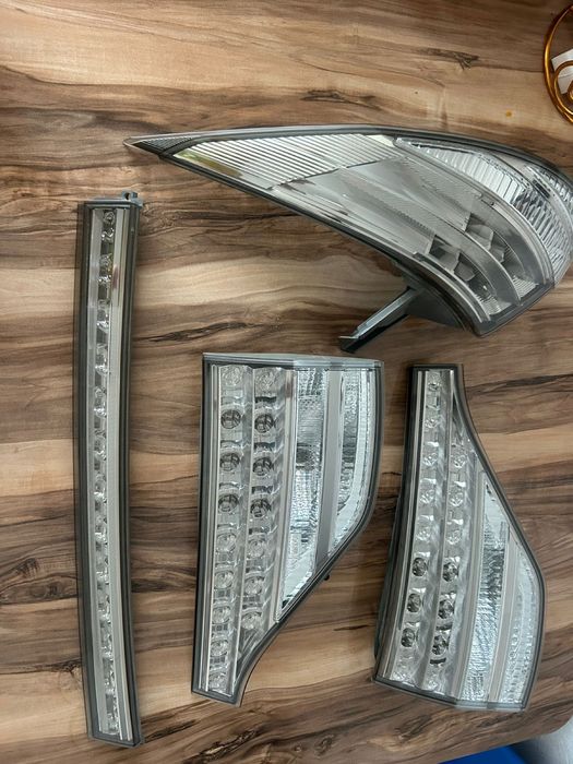 Эстима машинасына арналған артқы фар