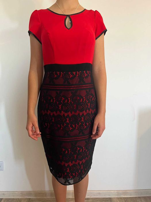 Rochie eleganta din dantela-rosu negru