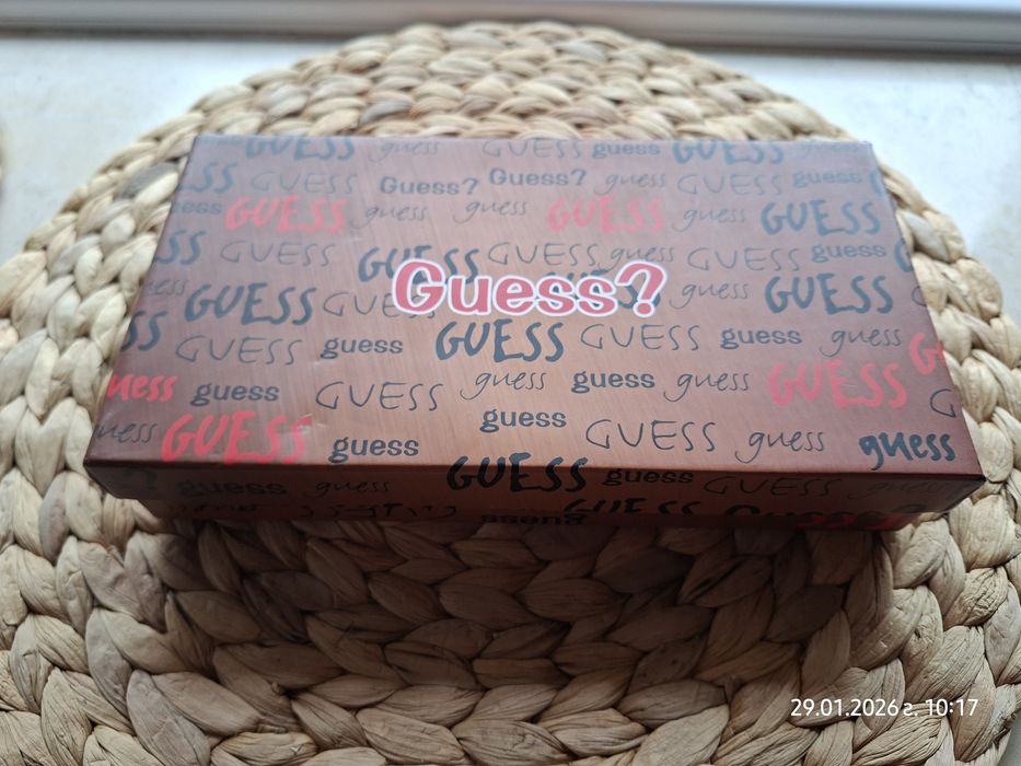 Дамски портмоне Guess