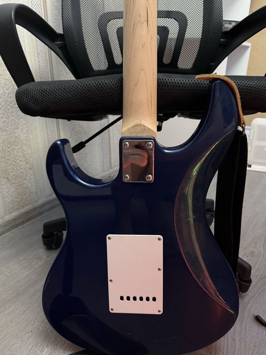 Yamaha Pacifica в хорошем состоянии