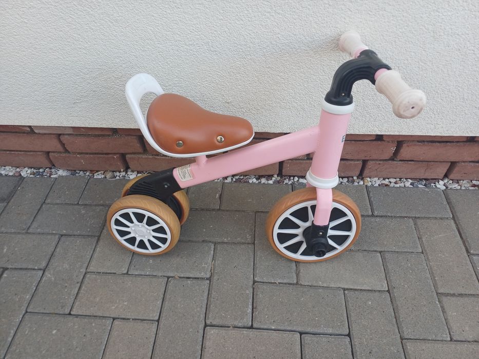 Bicicleta  cu pedale