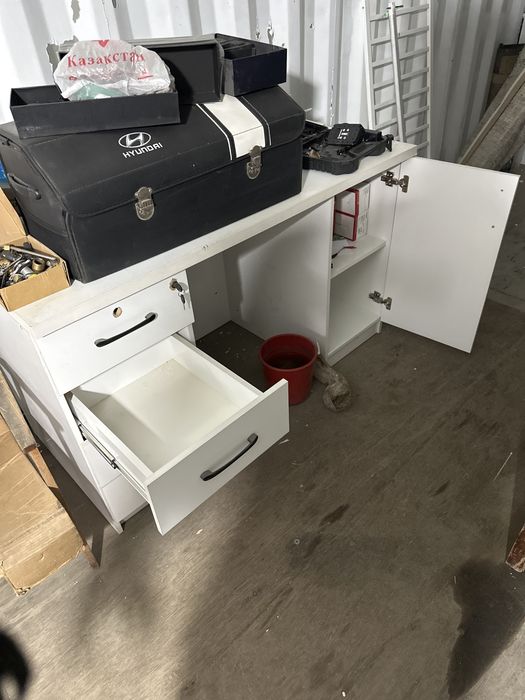 Продам стол 2 шт