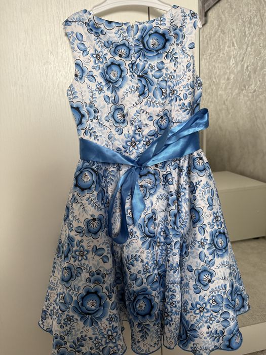 Продам детское платье