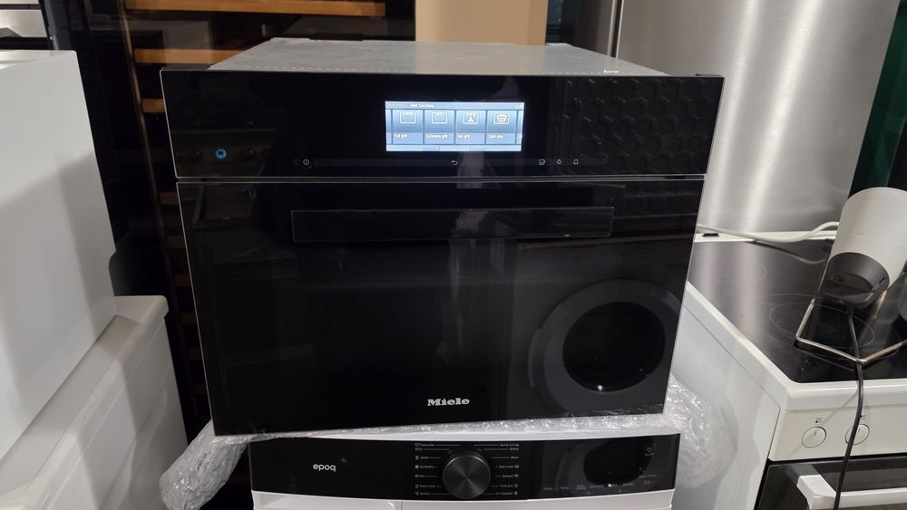 Фурна с пара Miele DGC6800