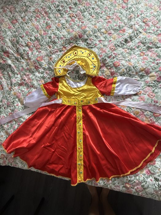 Народный  костюм