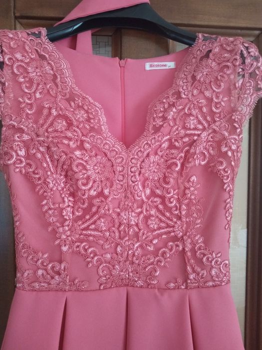 Rochie mărimea 34, culoare roz-piersica