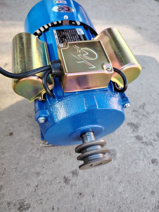 Motor electric inverter variator 5.5 kw ptr elevator