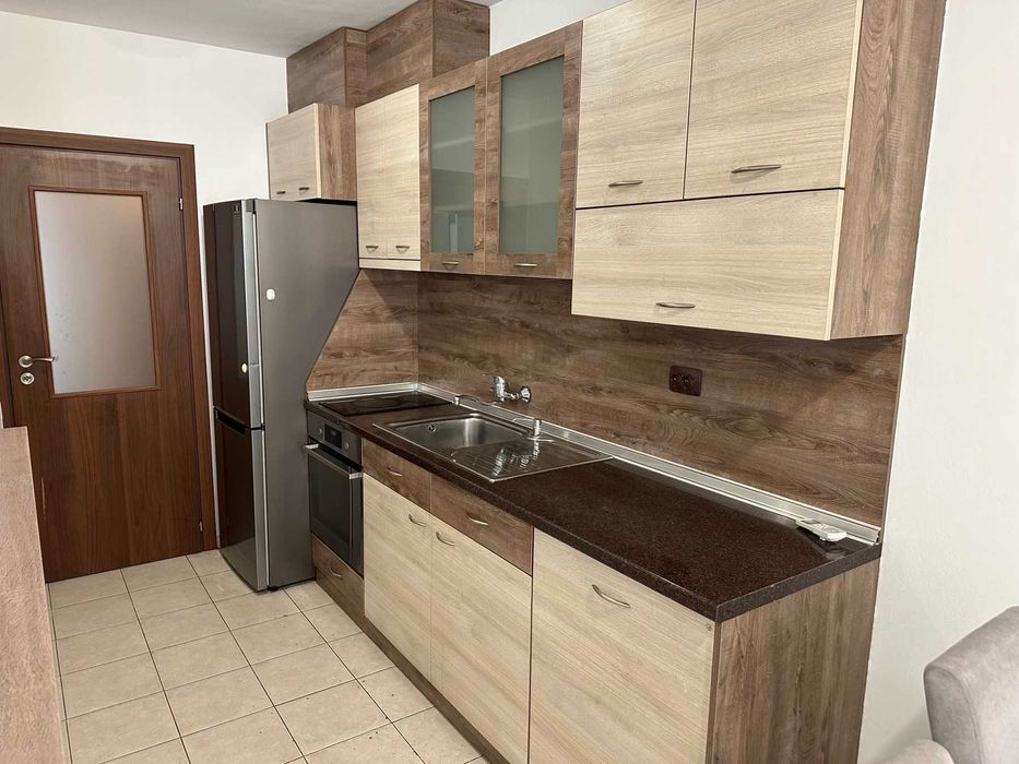 Дава се под наем Двустаен апартамент в София, Хладилника - 65 кв.м за 648.21 € - Снимка #6