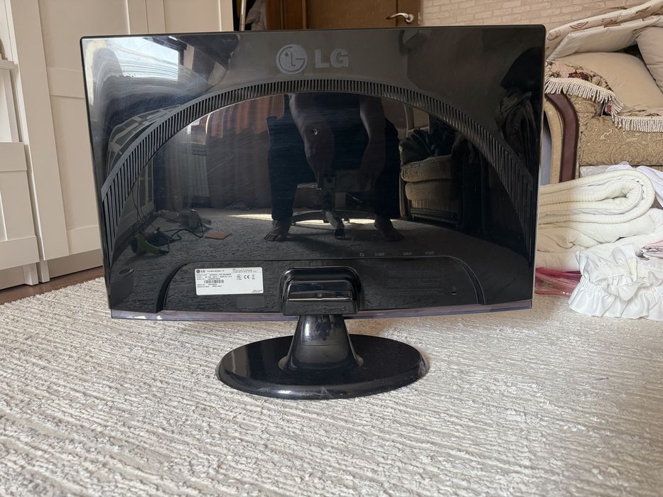 Монитор LG Flatron