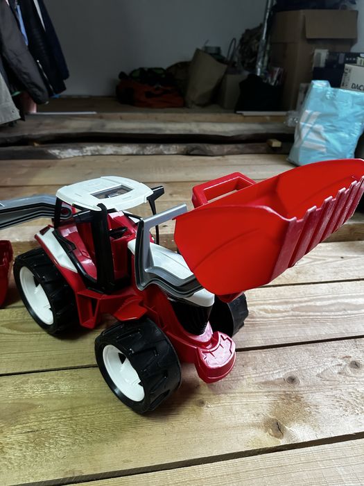 Vand excavator de jucarie rosu