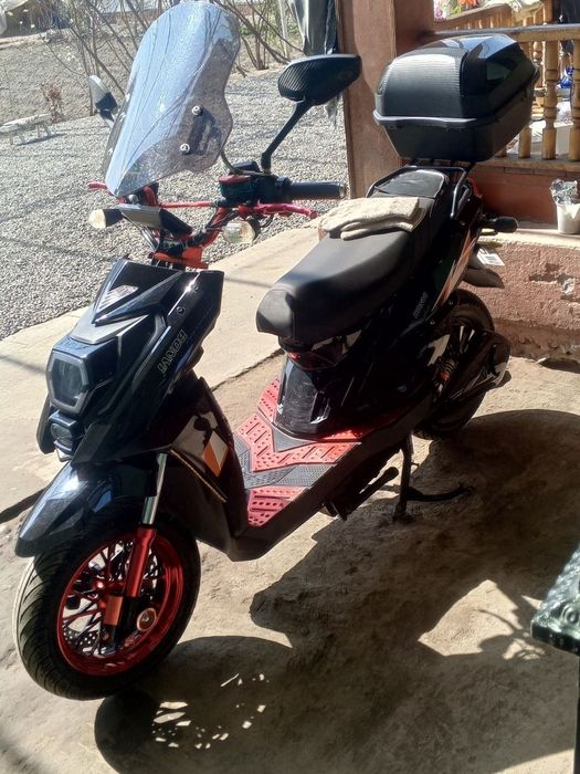 Redline sotiladi Holati yaxshi