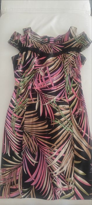 Платья размер 46 в отличном состоянии