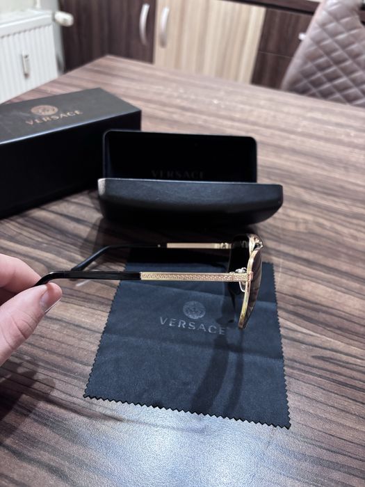 Ochelari de soare Versace