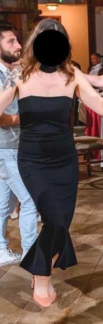 Rochie Zara neagra cu umeri goi