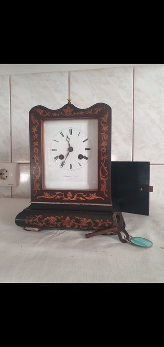 Ceas Antik de Semineu