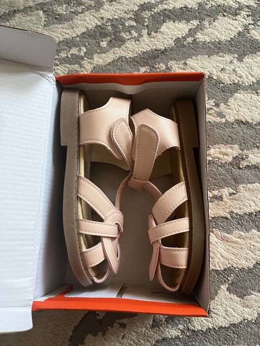 Детски сандали НОВИ