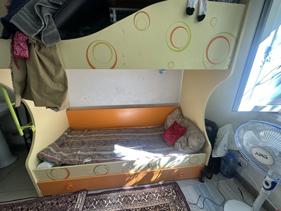 Кровать детская двухярусная