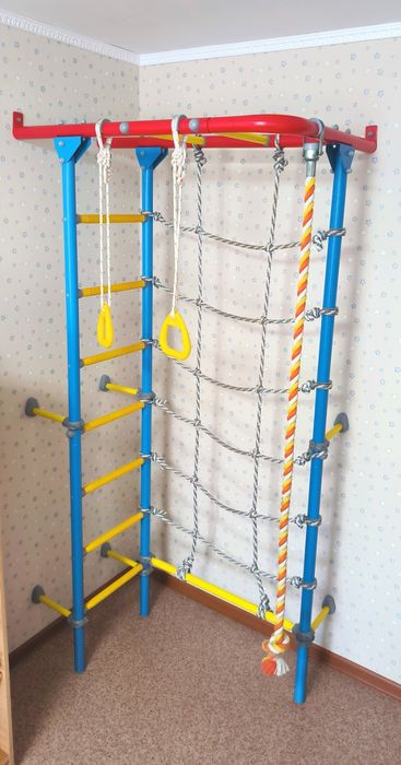 Детская шведская стенка