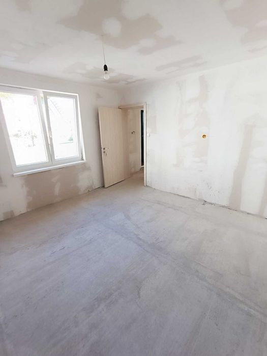 Продава се Къща в Батановци - 50 кв.м за 1700 €/кв.м - Снимка #12