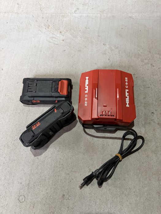 Hilti B 22-85 + Hilti C6-22 батерии и зарядно