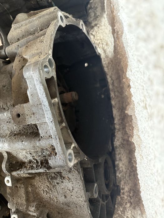 Скоростна кутия голф 5 пасат 6 ауди а3 2.0тди 4х4 JLR 02Q