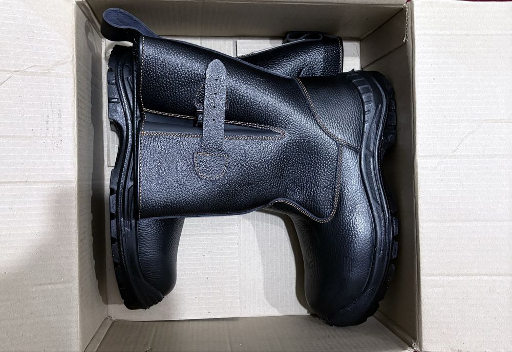 Сапоги зимныи и летныи