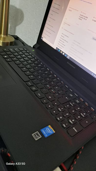 lenovo лаптоп !!