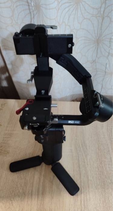 Стабилизатор DJI RS3 mini