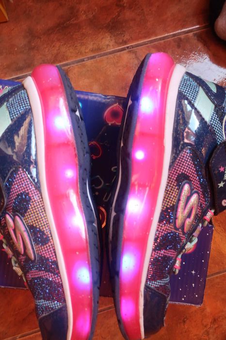 Skechers Lights,pantofi deosebiti,mediu/ingusti,nr.32-33