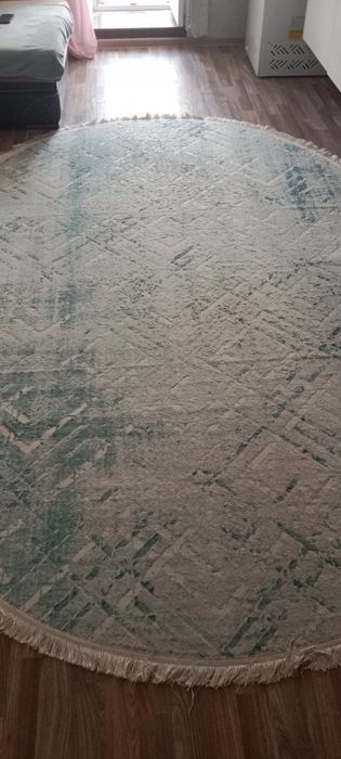 Продам ковер срочно