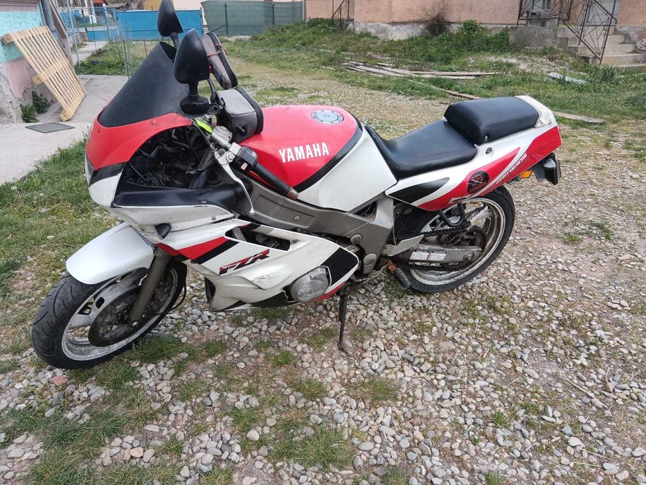 yamaha fzr ' Auto, moto si ambarcatiuni ' OLX.ro