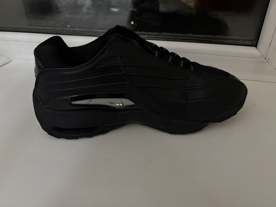 Кроссовки Nike Hot Step 2