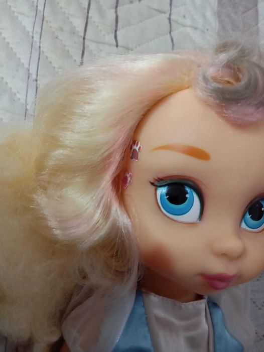 Голяма кукла Пепеляшка на Disney Animators