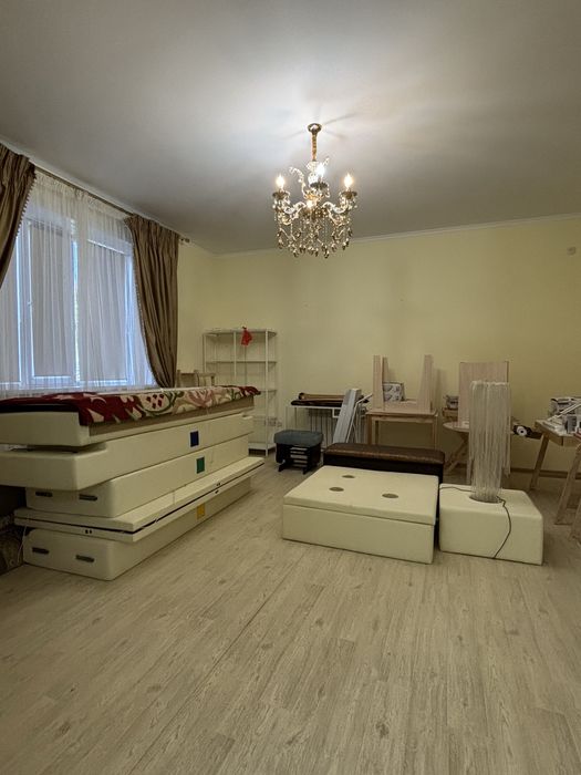 Продам коттедж по проспекту Абая