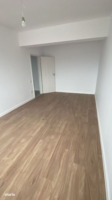 Apartament 3 camere decomandat, 44mp curte proprie, metrou Berceni
