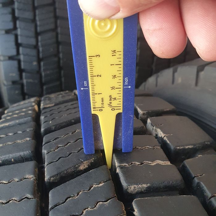 Anvelope 225 75 17,5 Michelin.