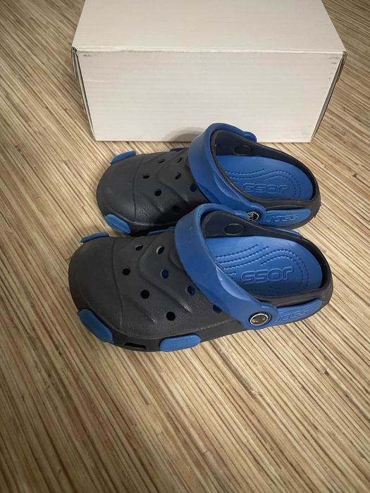 Кроксы, шлепанцы