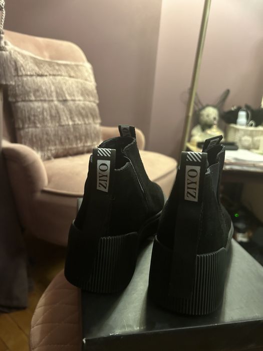 Ghete dama piele intoarsa