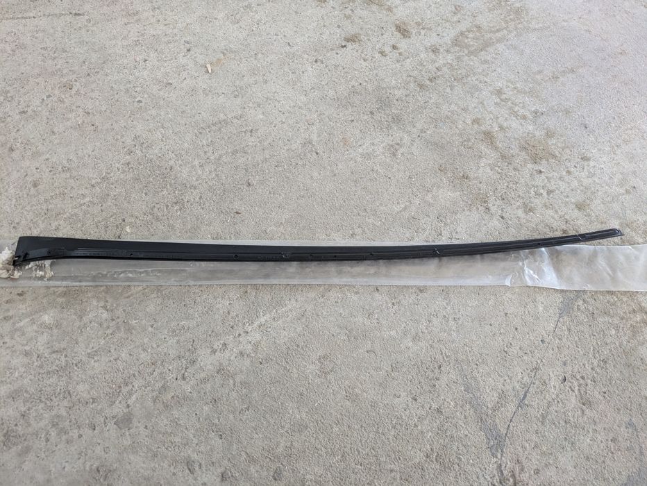 Cheder parbriz dreapta Vw Passat B8 Original