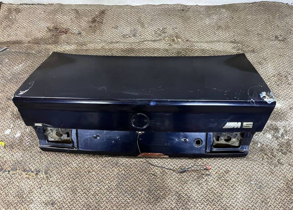 Двери, багажник на БМВ е34