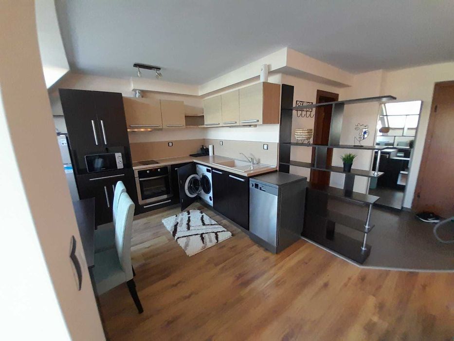 Дава се под наем Двустаен апартамент в Варна, Възраждане 1 - 80 кв.м за 500 € - Снимка #2