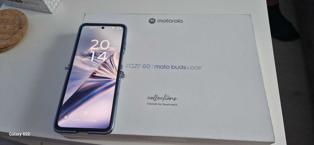 Vand Motorola Razr 60 Swarovski