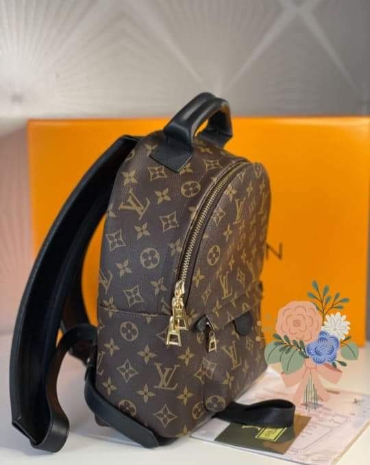 Set Louis Vuitton (rucsac+portofel),saculet, etichetă incluse