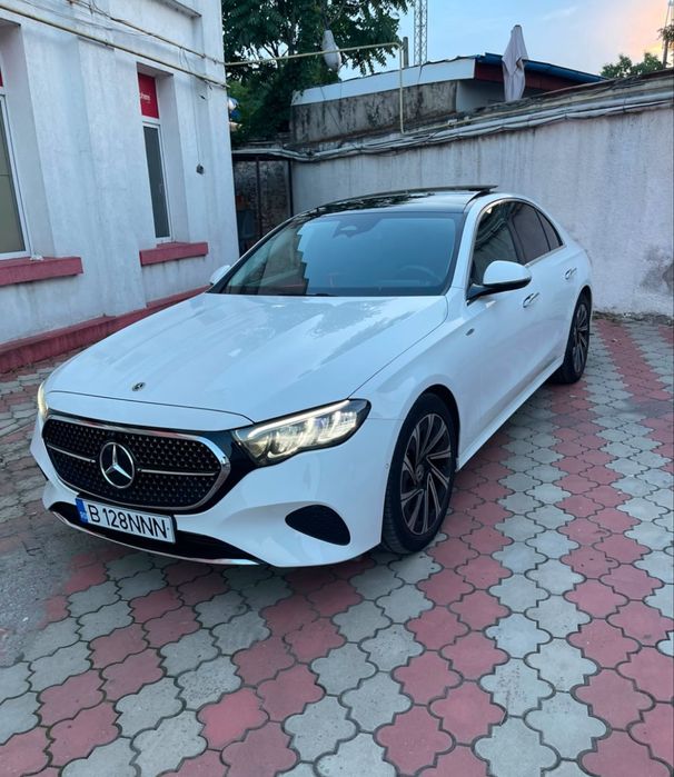 Mercedes-Benz Clasa E W214 | E 220 d Avantgarde | PANORAMIC | GARANȚIE | Schimb / Variante