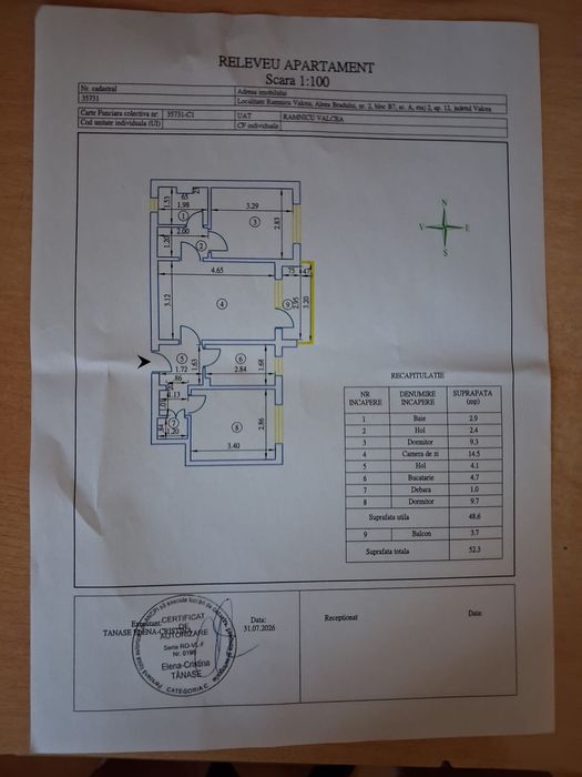 De vanzare apartament 3 camere Zona Cina