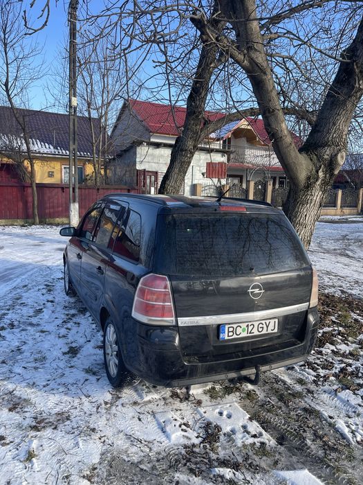 Vând opel zafira B 2008