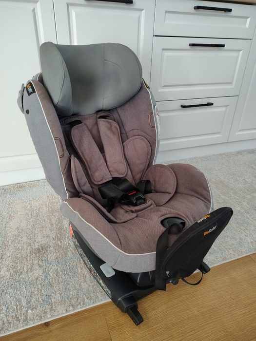 Scaun auto BeSafe iZi Combi X4 ISOfix, 6 luni - 4 ani