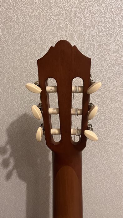 Классическая гитара Yamaha C40M